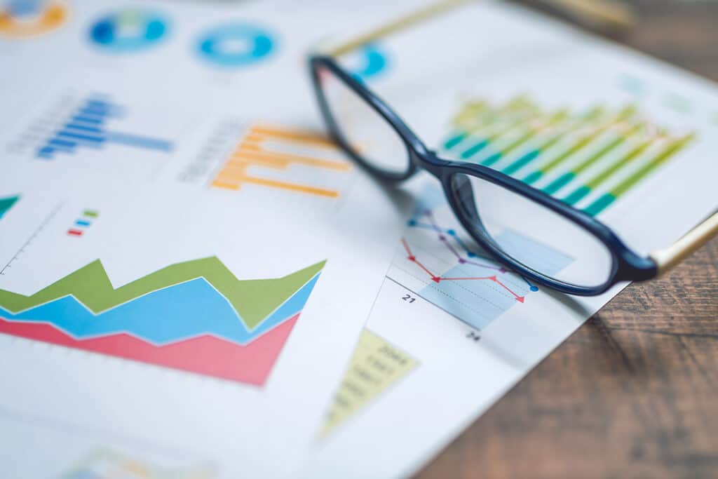 Analysis of customer ratings and customer comments