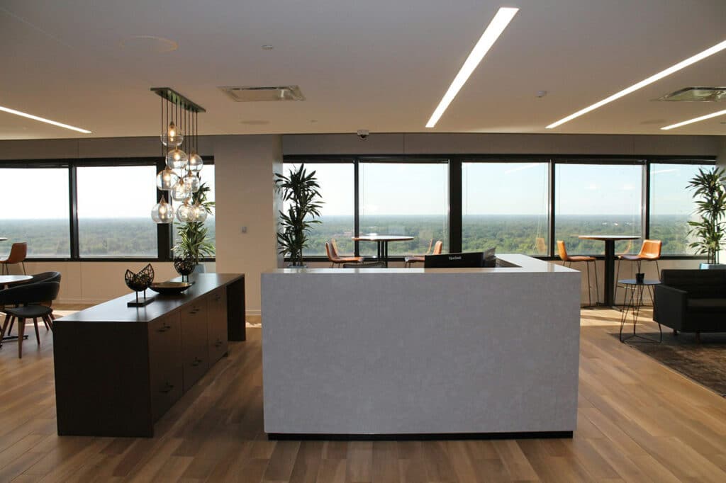 How does sustainable employee experience management work