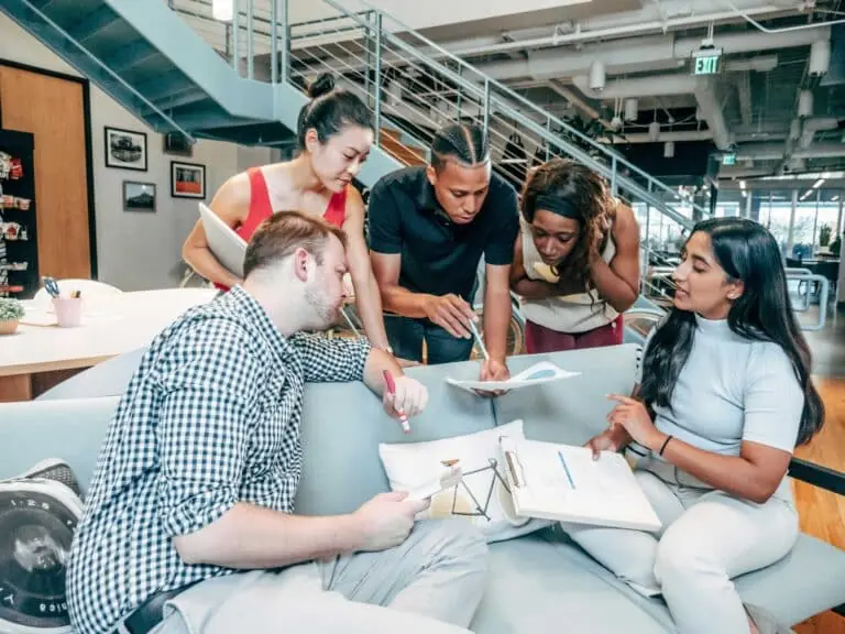 Wettbewerbsanalyse im Personalmarketing Strategien für die besten Talente